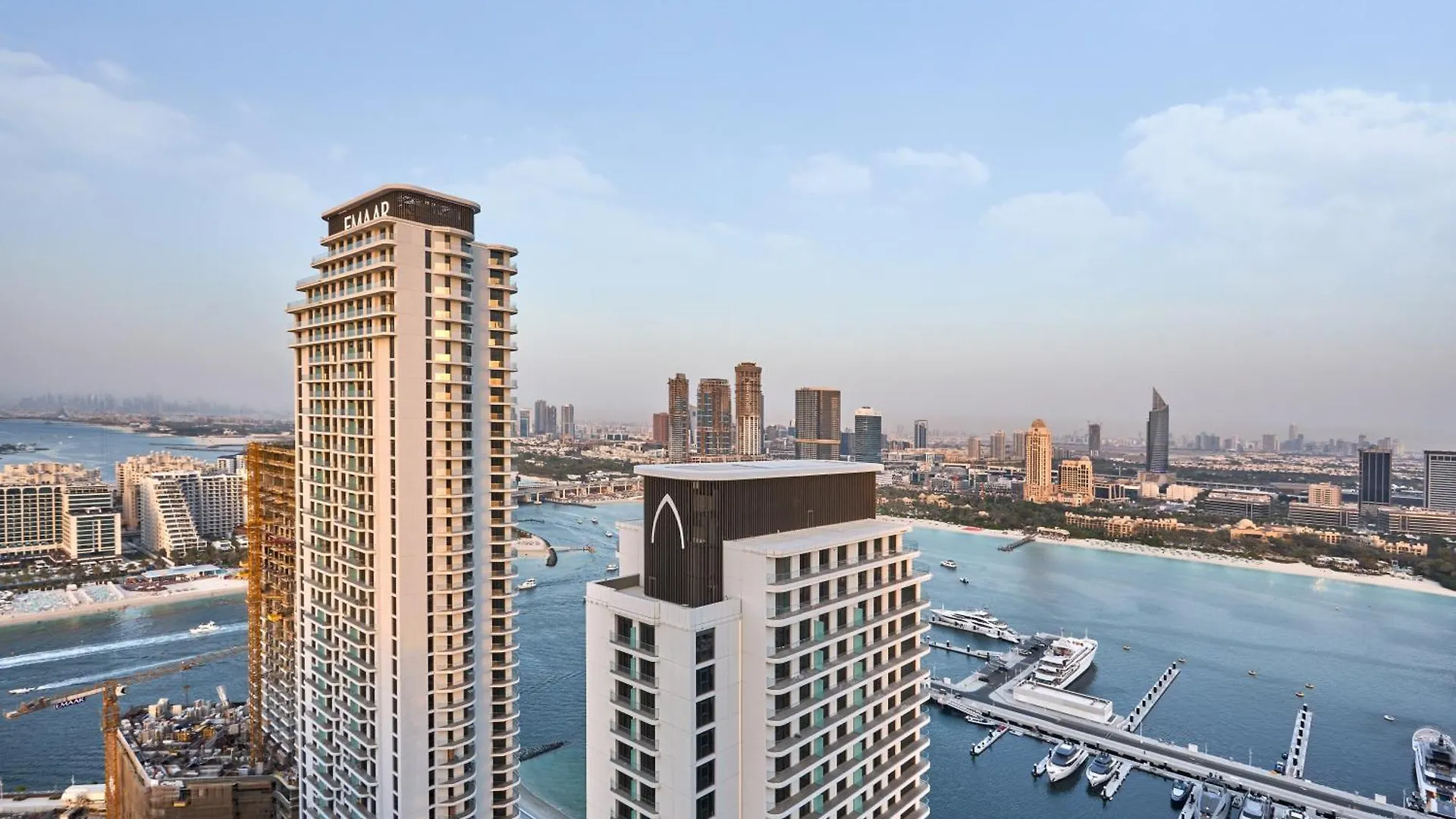 Luxury 2Br Apartment In Grand Bleu Tower At Emaar Beachfront - High Floor With Marina And City View, Private Beach Access By Stayfinity Dubai