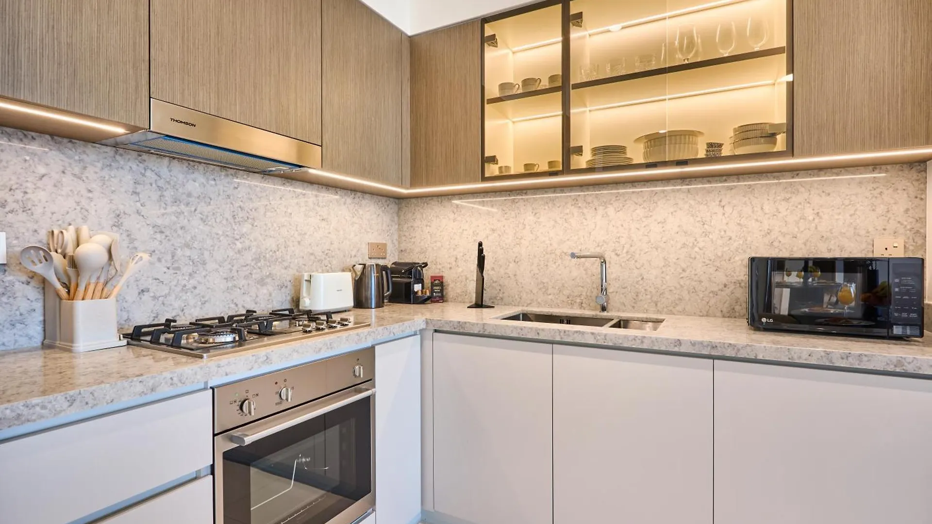 Luxury 2Br Apartment In Grand Bleu Tower At Emaar Beachfront - High Floor With Marina And City View, Private Beach Access By Stayfinity Dubai 0*,  United Arab Emirates