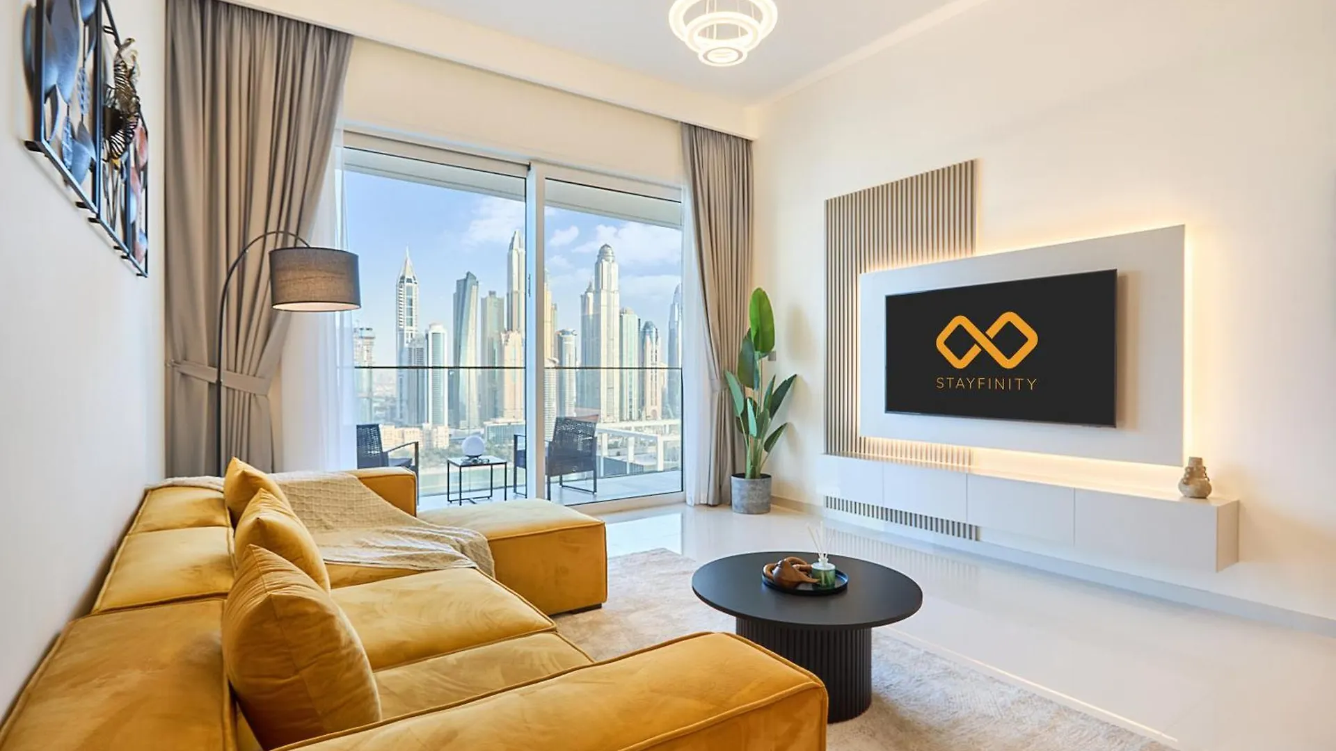 Luxury 2Br Apartment In Grand Bleu Tower At Emaar Beachfront - High Floor With Marina And City View, Private Beach Access By Stayfinity Dubai
