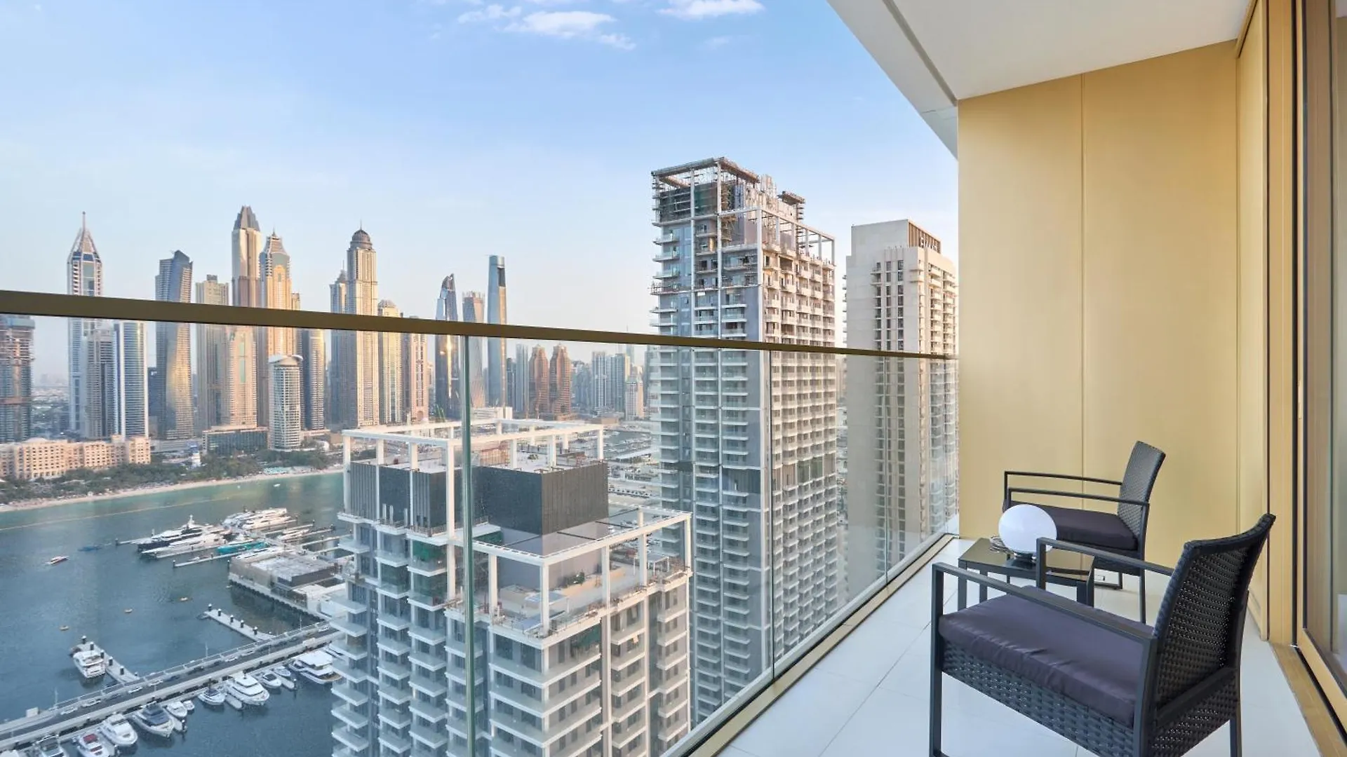 Luxury 2Br Apartment In Grand Bleu Tower At Emaar Beachfront - High Floor With Marina And City View, Private Beach Access By Stayfinity Dubai
