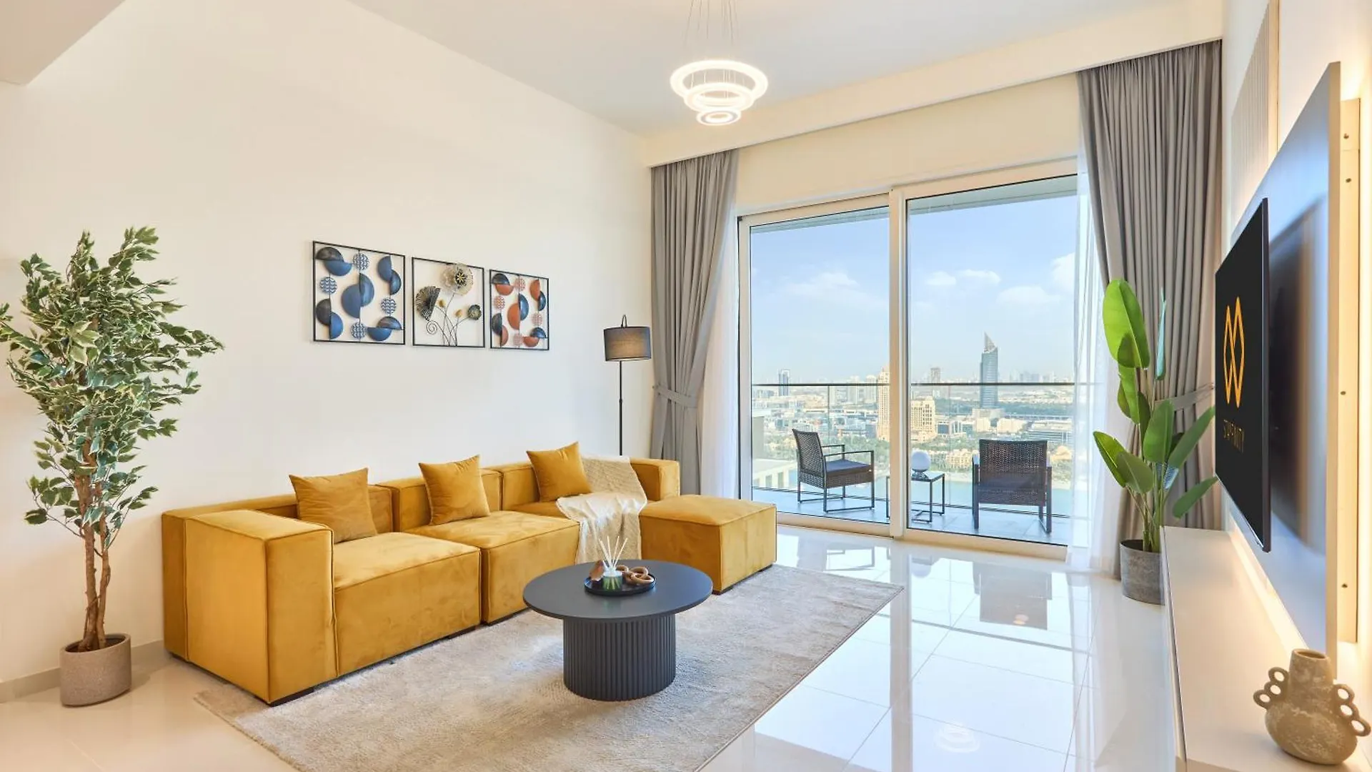 Luxury 2Br Apartment In Grand Bleu Tower At Emaar Beachfront - High Floor With Marina And City View, Private Beach Access By Stayfinity Dubai