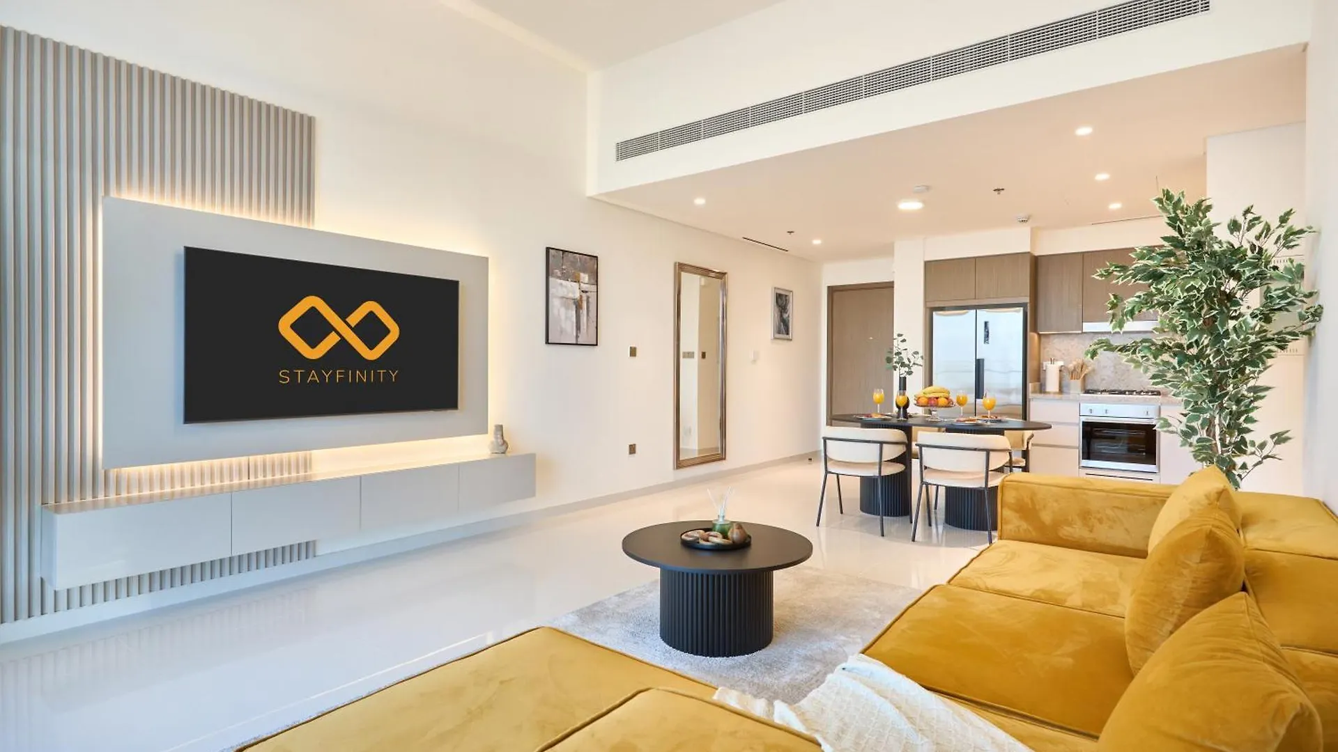 Luxury 2Br Apartment In Grand Bleu Tower At Emaar Beachfront - High Floor With Marina And City View, Private Beach Access By Stayfinity Dubai United Arab Emirates