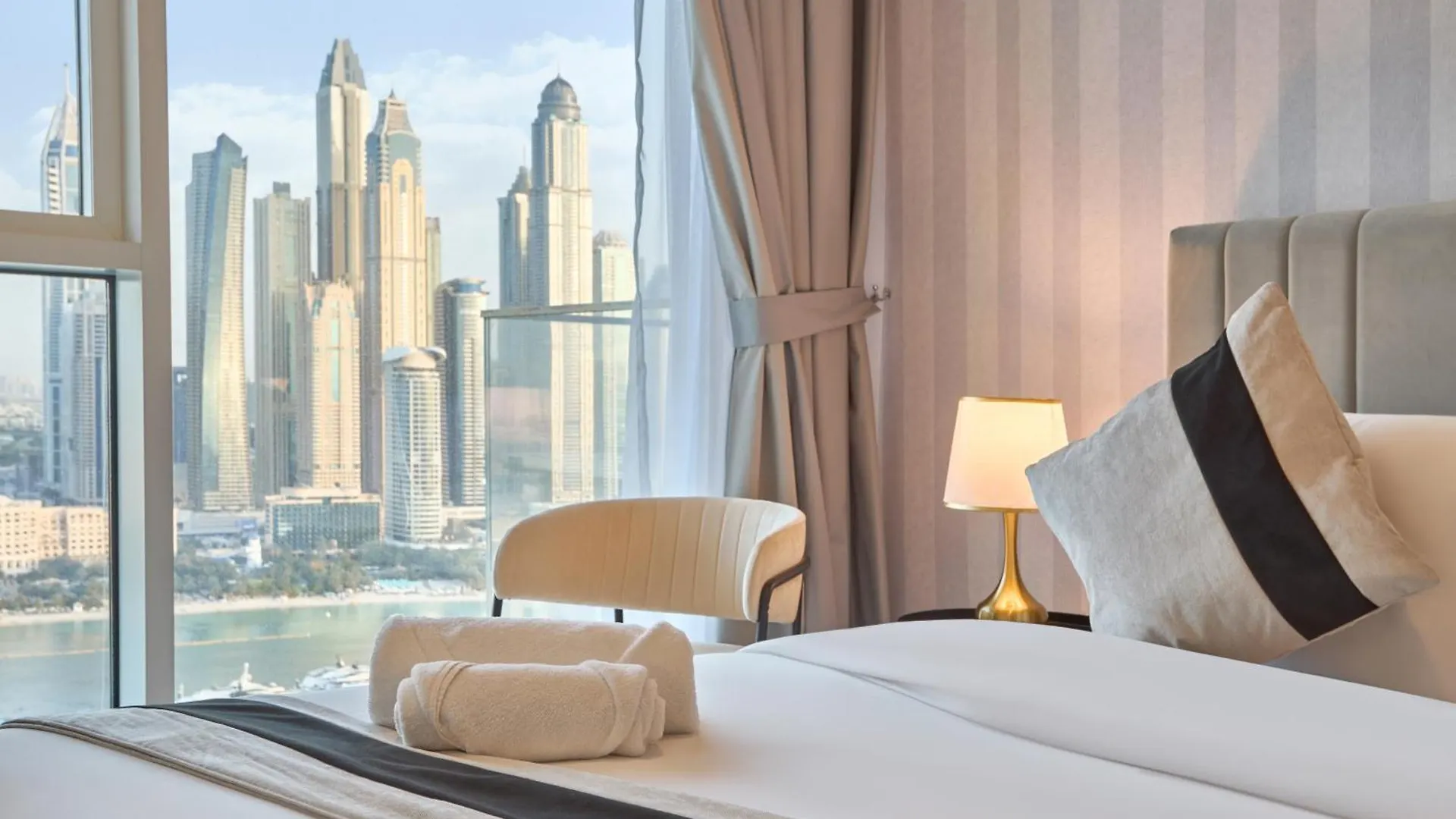 Luxury 2Br Apartment In Grand Bleu Tower At Emaar Beachfront - High Floor With Marina And City View, Private Beach Access By Stayfinity Dubai